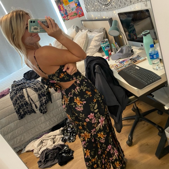 American Eagle Jumpsuit! - Picture 2 of 3